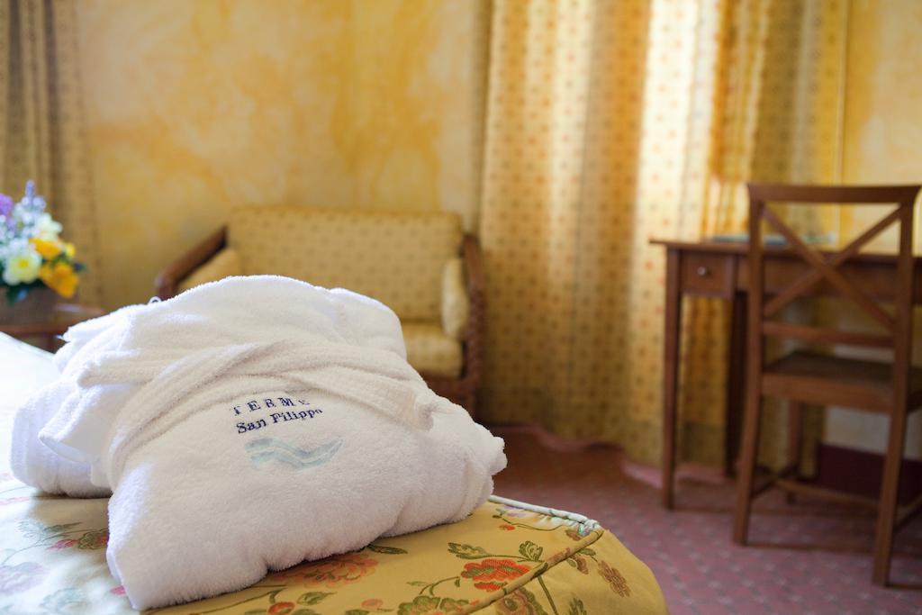 Terme San Filippo & Spa กัสตีลีโยเน ดิ ออร์ชา ห้อง รูปภาพ