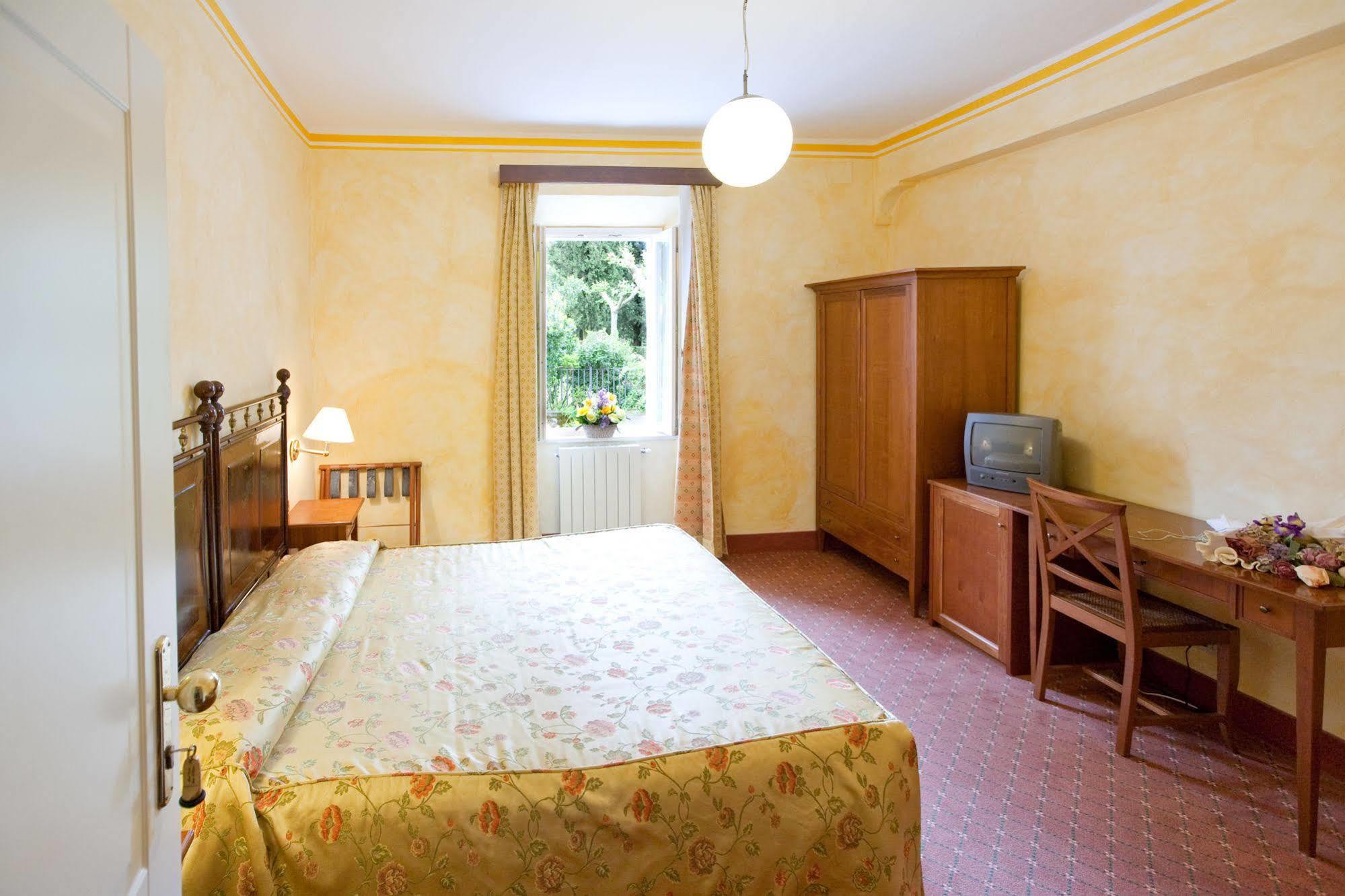 Terme San Filippo & Spa กัสตีลีโยเน ดิ ออร์ชา ภายนอก รูปภาพ