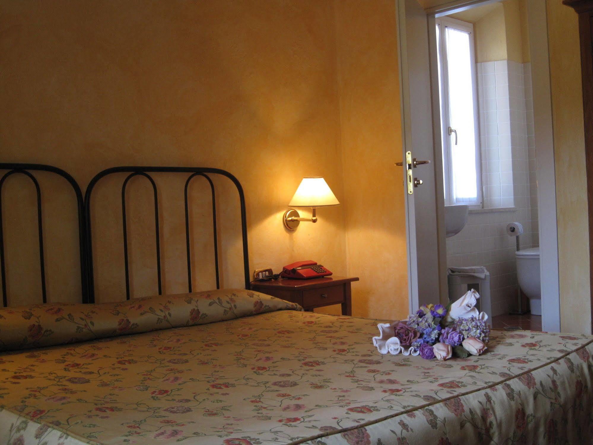 Terme San Filippo & Spa กัสตีลีโยเน ดิ ออร์ชา ภายนอก รูปภาพ